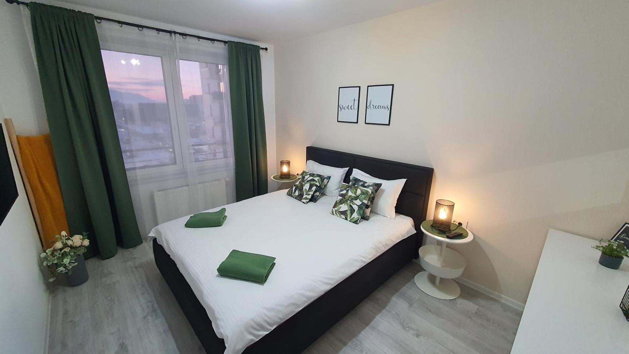 Green Apartment Coresi Braşov Exteriör bild